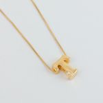 20505-site---colar-letra-ouro-18k-T