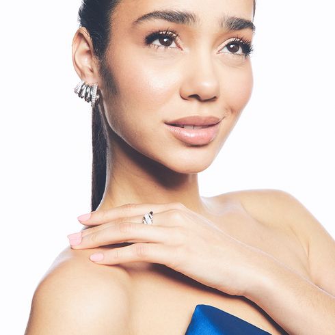 30945_brinco_ear_cuff_argola_aberta__detalhes_cravejados_zirconias_banho_rodio_rosa_valverde_semijoias_31039_anel_torcido_cravej