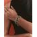 33891-pulseira-festa-glam-gota-pedras-redonda-volta-cravejada-cristal-verde-turmalina-banho-ouro-rosa-valverde-semijoias-33839-pulseira-pedrinhas-festa-glam-atelier-redondas-cristal.jpg