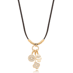 34712-colar-masha-couro-pingentes-olho-grego-trevo-mao-de-fatima-hamsa-banho-ouro-atelier-rosa-valverde-semijoias