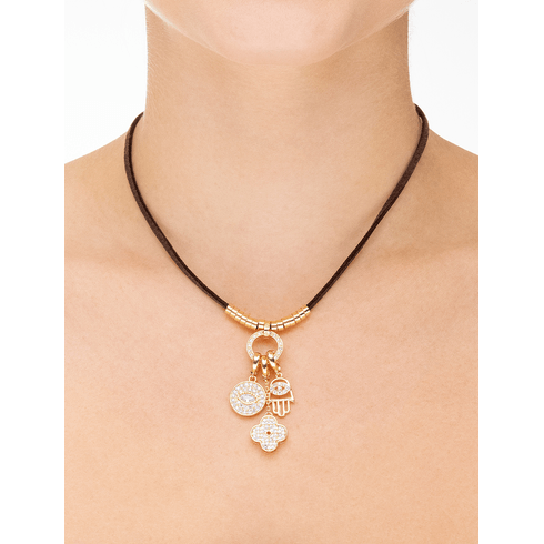 34712-colar-masha-couro-pingentes-olho-grego-trevo-mao-de-fatima-hamsa-banho-ouro-atelier-rosa-valverde-semijoias