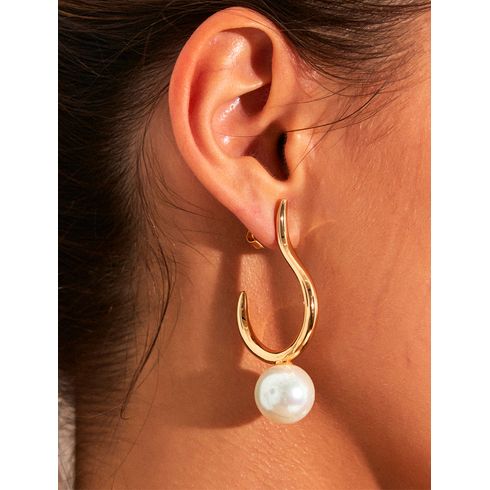 35341-brinco-meia-argola-liso-perola-banho-ouro-18k-atelie-atelie-rosa-valverde-semijoias
