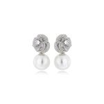 35344-brinco-base-flor-cravejada-banho-roido-atelie-rosa-valverde-semiojoias-zirconia-perola-shell