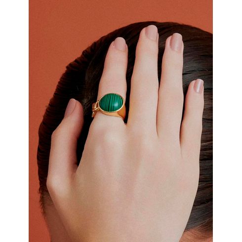 40715-anel-oval-meio-pedra-vazado-banho-ouro-18k-malaquita-verde-rosa-valverde-semijoias-corpo